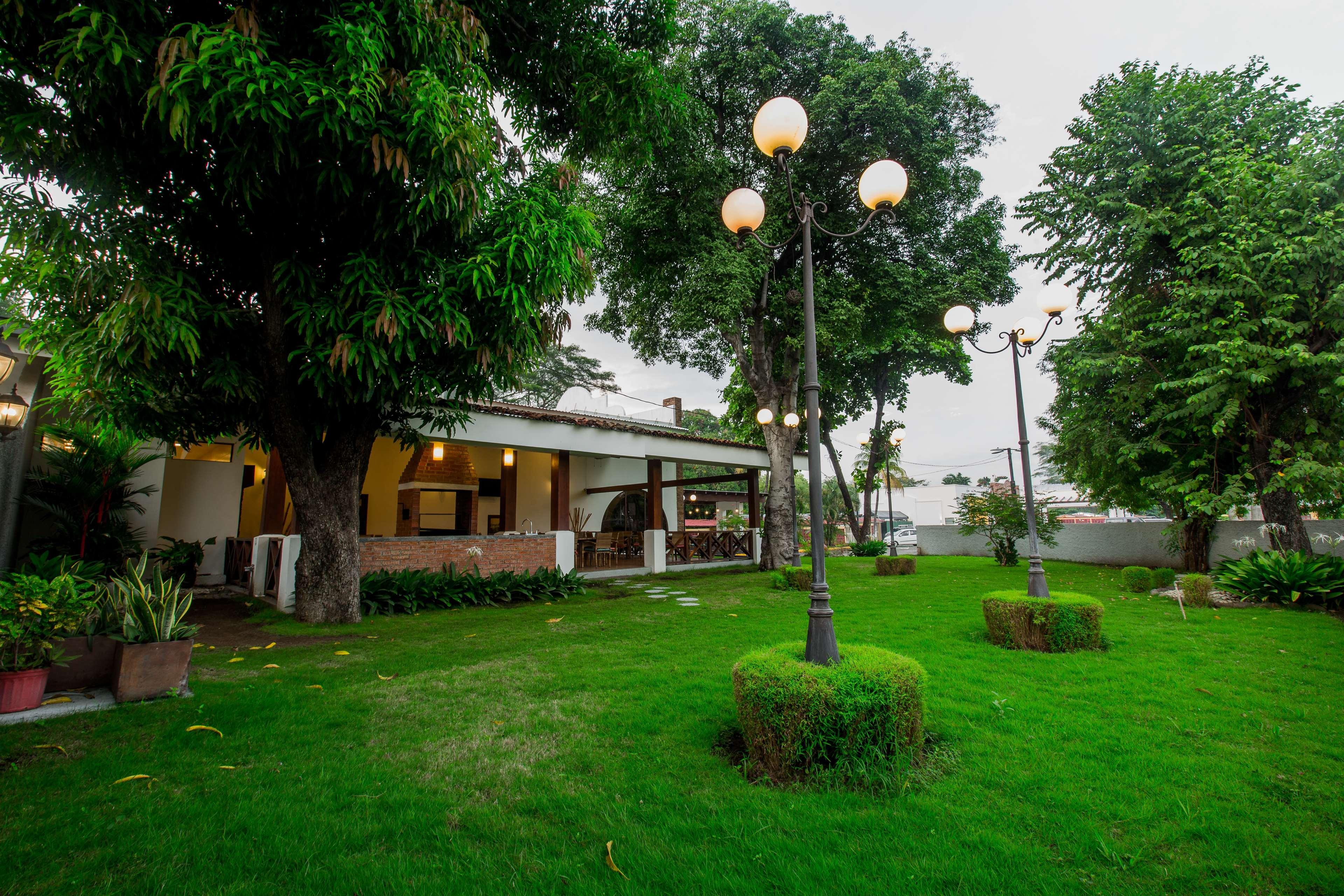 Best Western Las Mercedes Airport Managua Exterior foto